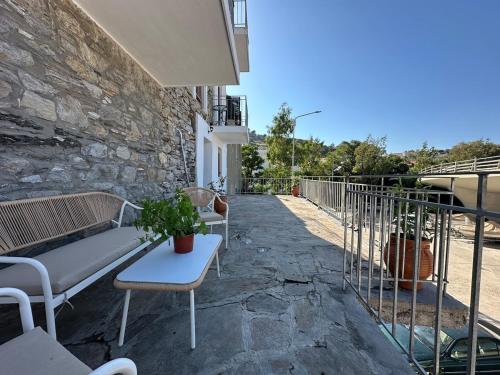 Μπαλκόνι ή βεράντα στο Evdilos blue serenity by BRP-PROPERTIES