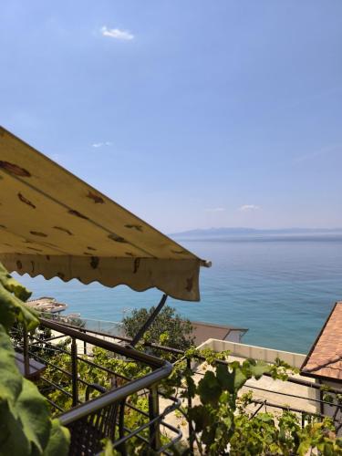 Gambar di galeri bagi Q Bay Apartments di Qeparo