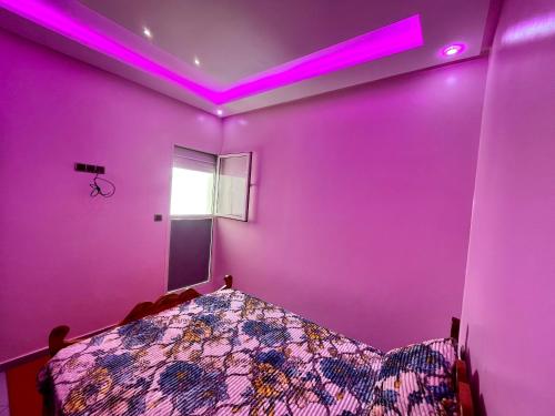 Katil atau katil-katil dalam bilik di Charming apartment