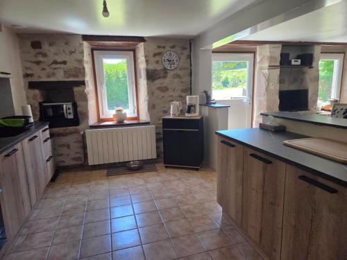 Η κουζίνα ή μικρή κουζίνα στο NESST - Gîte Horse & Dog Friendly Cottage