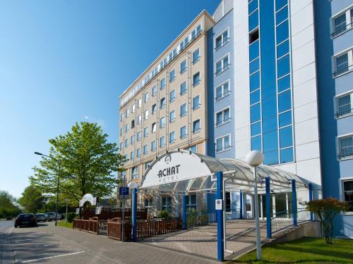 a hotel with a tent in front of a building at ACHAT Hotel Frankfurt Airport in Langen