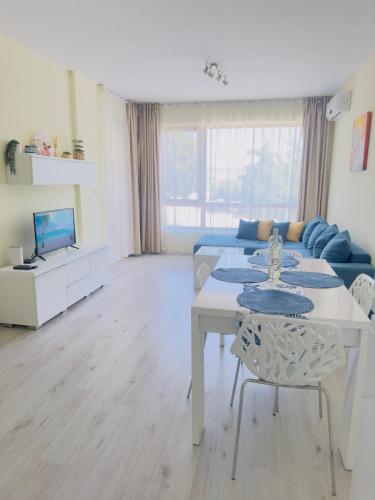 Seaside View Apartment in Varna