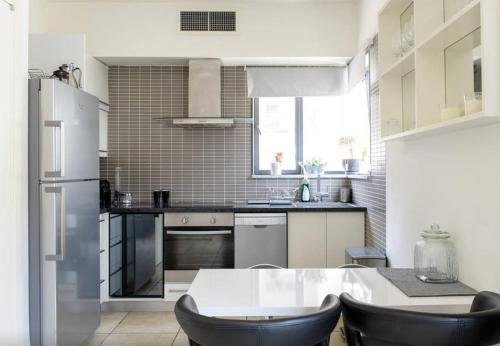 Dapur atau dapur kecil di Sea Suites