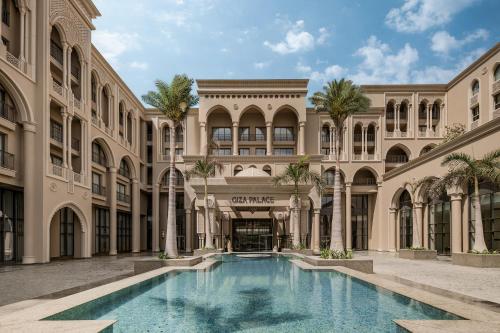 Bazén v ubytování Giza Palace Hotel & Spa - The Leading Hotels Of The World nebo v jeho okolí