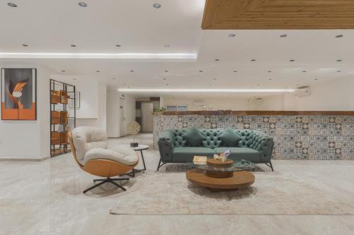 Akoya Business Hotel Whitefieldにあるシーティングエリア