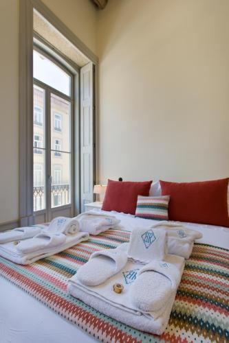 BOUTIQUE Rentals - Toledos One & Only Apt in Historical center of Porto
