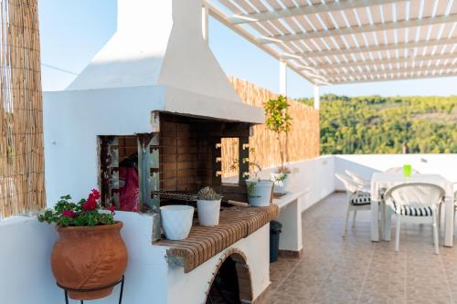 Μπαλκόνι ή βεράντα στο Dimitra's House with Private Pool