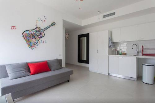 Dapur atau dapur kecil di Sea Suites