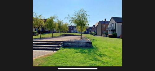 Κήπος έξω από το Pooches Palace at The Bay Filey