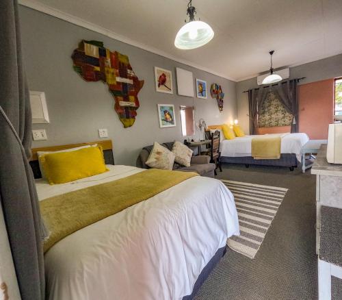 Letto o letti in una camera di Westlodge at Graskop B&B