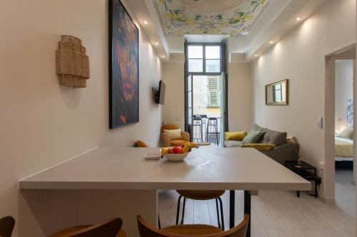 #3 Staywizus - Mascoinat 1BDR Old Town, near beach Fan & WIFI