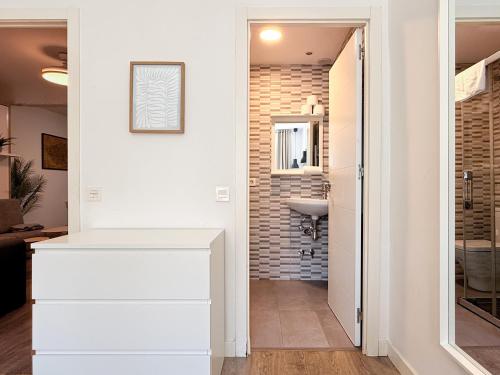 Ένα μπάνιο στο Santa Ana Plaza by Clabao