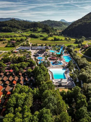 Der Swimmingpool an oder in der Nähe von Apartment Adam & Eva, Near terme Olimia, Free Parking
