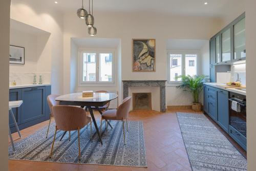 Central Market 3-bedroom Design Apartment