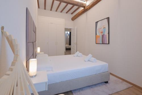 Central Market 3-bedroom Design Apartment