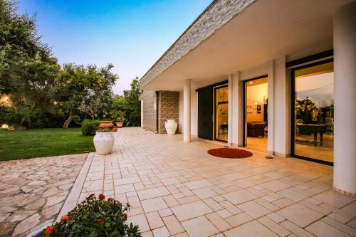 Zahrada ubytování Villa con parco e piscina