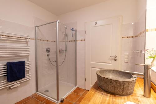 Koupelna v ubytování Schützenweg 3 Wohnung 2 - nur 180m vom Strand entfernt