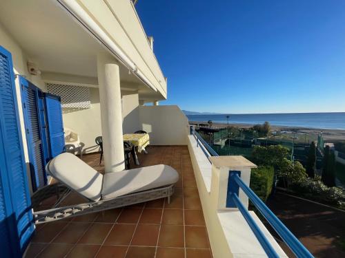 Sabinillas Promenade Beachfront Apartment