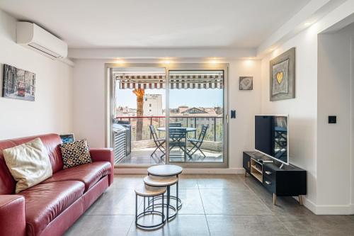 L'ÉTOILE D'OR avec terrasse au centre de Cannes