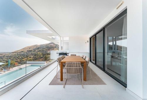 Palo Alto 1 Luxury Modern Views Terrace