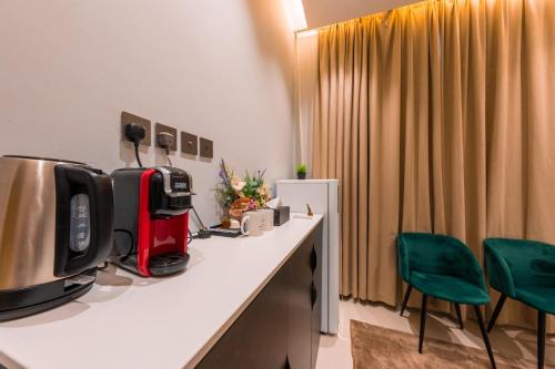 Eldhús eða eldhúskrókur á Riyadh luxury الياسمين 2