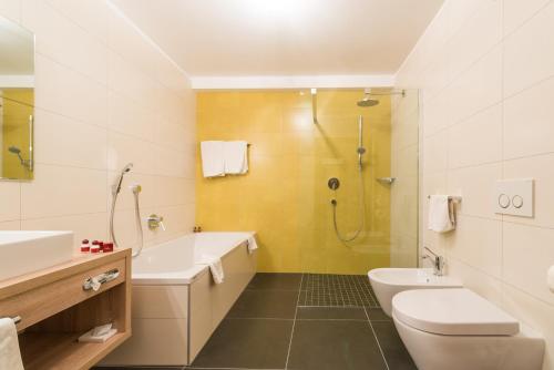 Koupelna v ubytování Schlosshotel Aehrental