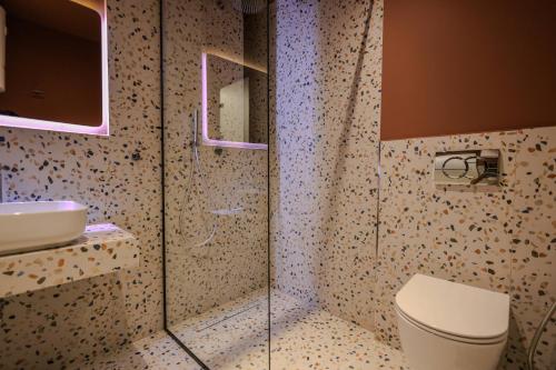 Ένα μπάνιο στο Grandstay Studios