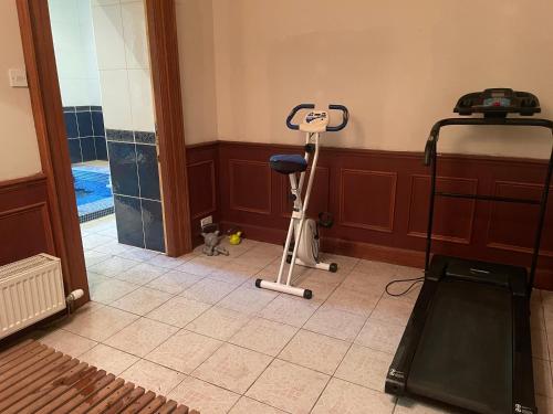 BeattockにあるCraigielands Houseの部屋の隅に真空を備えた部屋