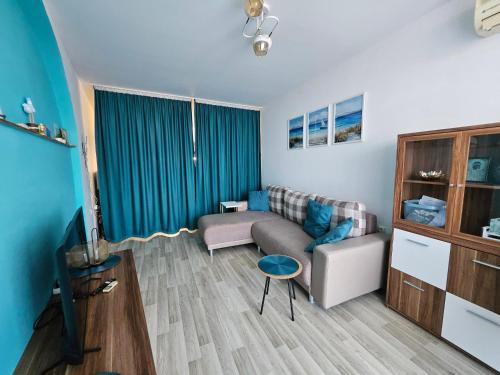 チェルノモレツにある2BR Sea Sunrise View Apartment Happy Placeのギャラリーの写真