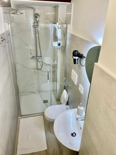 Trevi Foutain Room