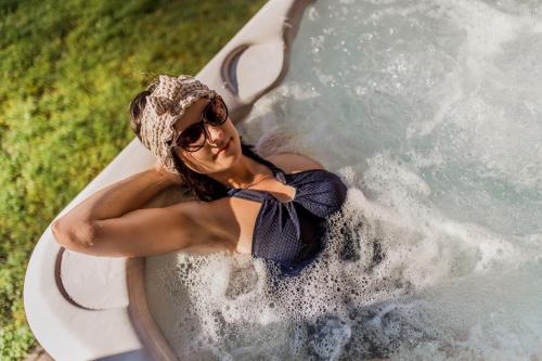 Hosté ubytování Dom to za mało ! Jacuzzi boiska plac zabaw ognisko