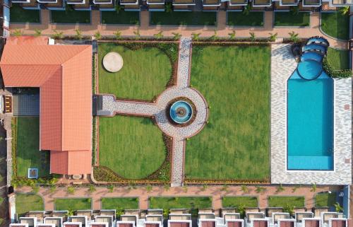 Bazén v ubytování Baywatch Resort Bhogave Beach nebo v jeho okolí