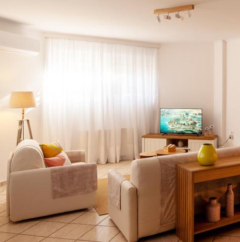 Manolia house near beach