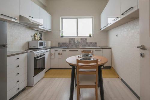 Modern Greek Escape close to Alimos Shore