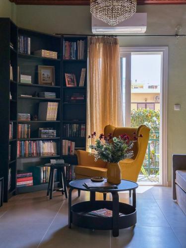 Knihovna v apartmánu