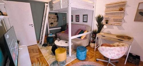 Studio Charm Exarchia
