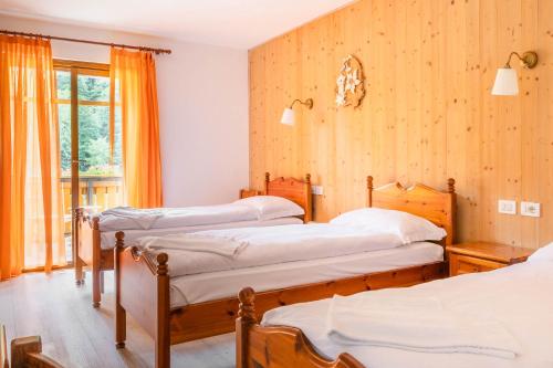 Galeriebild der Unterkunft Rifugio Escursionistico Tita Piaz in Ampezzo