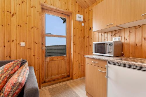 Cuisine ou kitchenette dans l'établissement Ocean Break Cabins