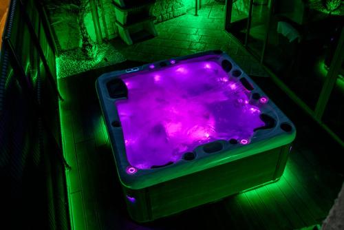 Foto Le Logis du Marquis Jacuzzi Billard 1