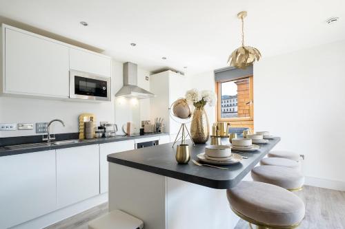 Golden View-Wyndale Living-Central Birmingham photo 62