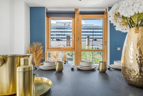 Golden View-Wyndale Living-Central Birmingham photo 75