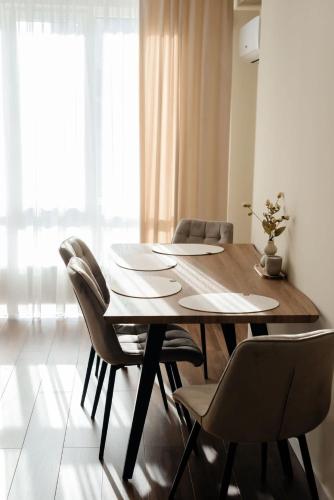キシナウにあるLuxury 2,5-Bedroom with Netflix and Free public Parking - GrandStay md Apartmentsのギャラリーの写真