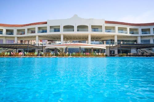 Bazén v ubytování Ghazala Resort and SPA nebo v jeho okolí