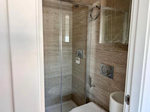 7 Night Discount- Lagos Marina- DoubleBed