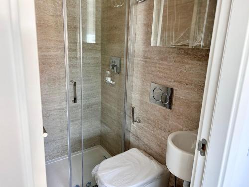 7 Night Discount- Lagos Marina- DoubleBed