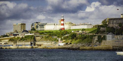 Gallery image of Admiralty Street 2 bed in Plymouth