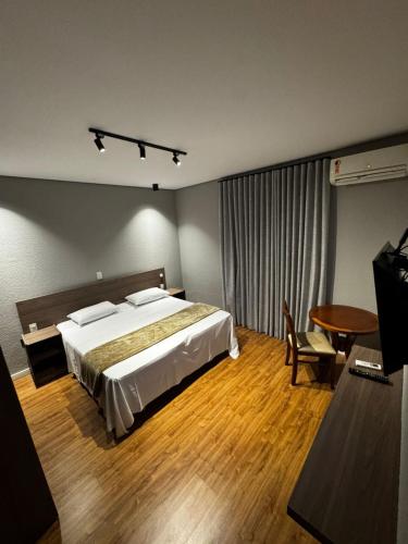 Postel nebo postele na pokoji v ubytování Solarium Flats