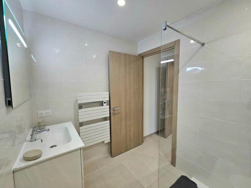 Ένα μπάνιο στο Splendide villa avc piscine-les Collines Bastia