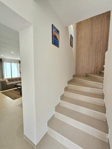Φωτογραφία από το άλμπουμ του Splendide villa avc piscine-les Collines Bastia σε Μπαστιά