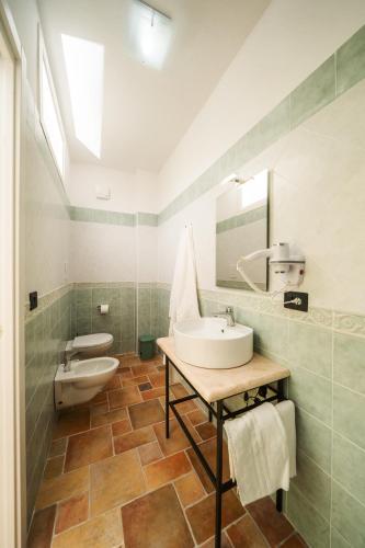 Un baño de Dimora Le Antiche Torri